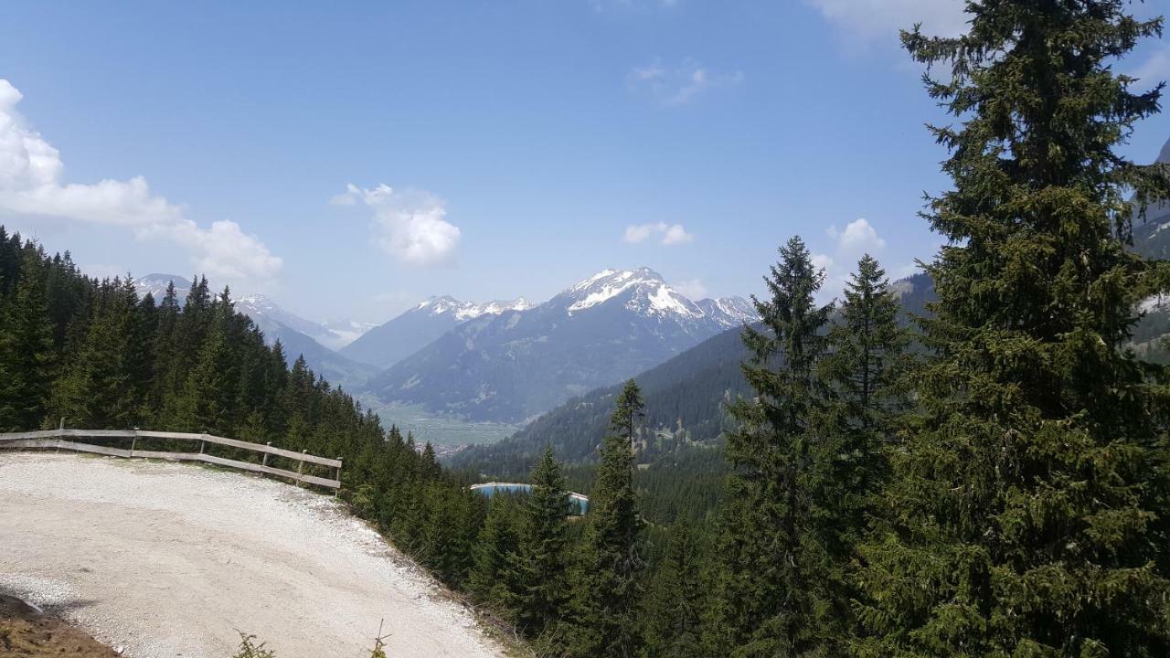 Haus Guem Apartman Ehrwald Kültér fotó